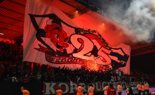 Le Kop Rouge, au stade du Roudourou de Guingamp.