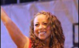 La chanteuse américaine Mariah Carey se produira exceptionnellement cet été en Tunisie avec deux concerts, les 22 et 24 juillet, qui marqueront le début de sa première tournée depuis 2003, ont annoncé jeudi les organisateurs.