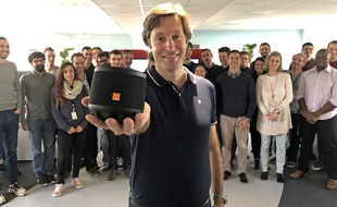 Christophe Roux présente la nouvelle enceinte connectée d’Orange