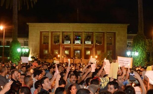 Manifestation à Rabat, le 7 août 2013, en réaction à la grâce royale récemment accordée par erreur à un pédophile espagnol