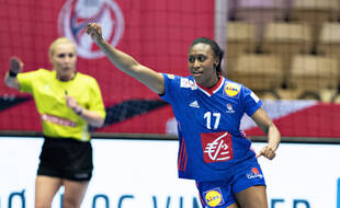 Siraba Dembele et les Bleues peuvent faire le doublé