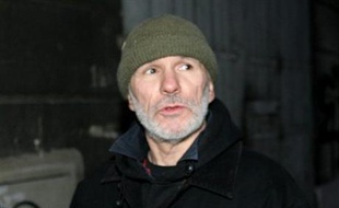 Jean-Marc Rouillan, 55 ans, cofondateur du groupe armé d'extrême gauche Action directe, a vu jeudi son régime de semi-liberté révoqué par le tribunal d'application des peines (TAP) siégeant à Marseille, a annoncé à l'AFP son avocat, Me Jean-Louis Chalanset.