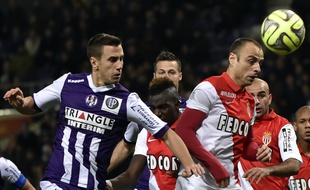 L'attaquant de l'AS Monaco Dimitar Berbatov, le 14 décembre 2014 à Toulouse.