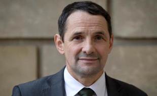 Le député Thierry Mandon, porte-parole du groupe socialiste, à l'Assemblée nationale en janvier 2014