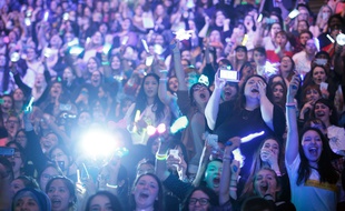 L'AccorArena affichait complet le jeudi 2 juin 2016 pour un concert géant de groupes de K Pop