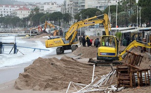 Plage de Cannes après la tempête le 5 mai