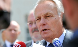 Jean-Marc Ayrault tient une conférence de presse, le 26 juillet 2016 à Tours