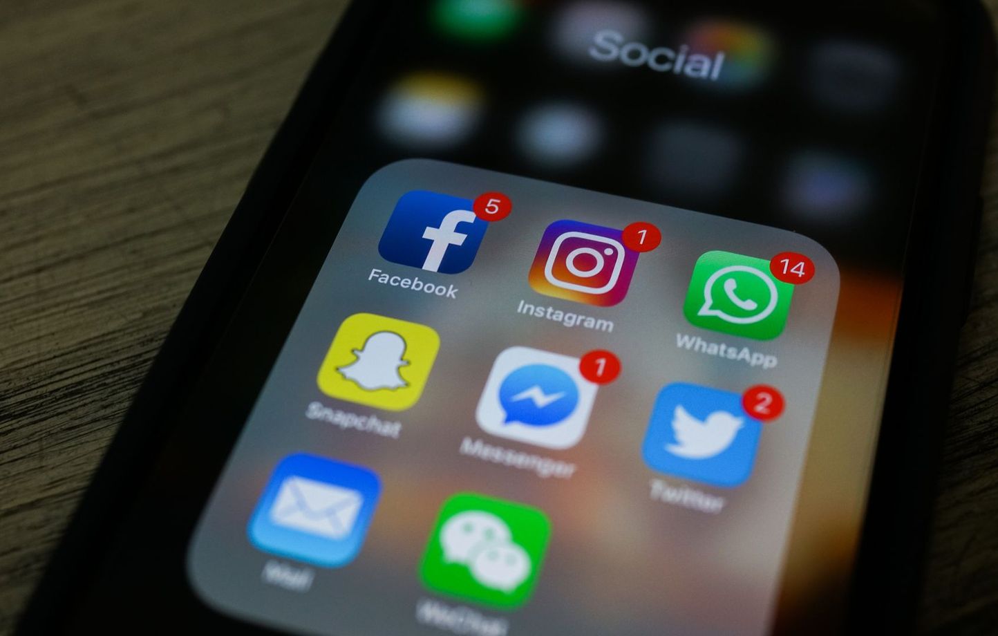 Comment savoir si votre smartphone est infecté par un virus (et régler le problème)