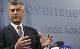 Le Premier ministre du Kosovo, Hashim Thaci, pendant un discours à Pristina, le 16 décembre 2010.