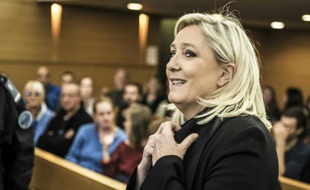Marine Le Pen le 20 octobre 2015 au tribunal de Lyon