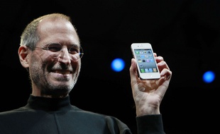 Steve Jobs, cofondateur d'Apple, lors de la présentation d'un nouvel iPhone.