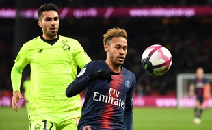 Neymar tente mais ne trouve pas le chemin des filets