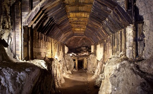 Des galeries souterraines ont été construites en Pologne par les prisonniers des nazis pour cacher des armes, mais aussi d'éventuels trésors de guerre.