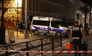 Un homme a attaqué des passants, armés d'un couteau et d'une barre de fer, sur le bassin de la Villette.