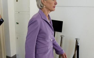 La secrétaire à la Santé américaine s'est excusée mercredi pour le lancement raté en octobre du portail internet au coeur de la réforme du système de santé de Barack Obama, tout en promettant des améliorations rapides.