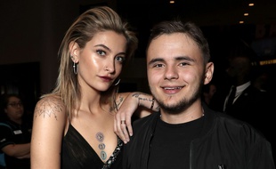 Paris et Prince Jackson, les enfants de Michael Jackson, et les petits-enfants de Joe Jackson.