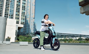 Le Peugeot e-Ludix reprend les lignes emblématiques du Ludix tout en s’adaptant aux nouvelles mobilités urbaines.