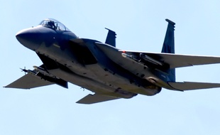 Illustration d'un avion de chasse F15.