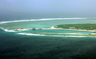 Vue aérienne en date du 27 juillet 2012 de l'île de Woody, appelée "Yongxing", en chinois, dans l'archipel des Paracels