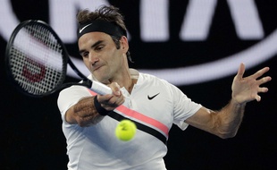 Roger Federer face à Hyeon Chung en demi-finale de l'Open d'Australie, le 26 janvier 2018.