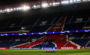 Les stades français resteront vides jusqu'à cet été...