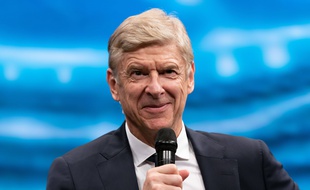 Arsène Wenger lors d'une conférence de presse à Tokyo, le 24 octobre 2019.