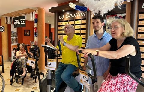 A l’Ehpad, ils pédalent tous ensemble devant le Tour de France