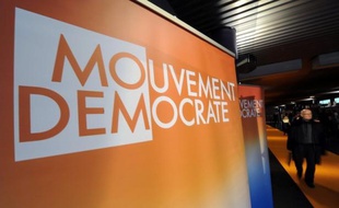 Le porte-parole du MoDem Yann Wehrling a jugé mardi "très symbolique" l'accord franco-allemand, estimant que les mesures annoncées ne répondent "ni aux inquiétudes des peuples européens, ni à celles des marchés financiers et des agences de notation".