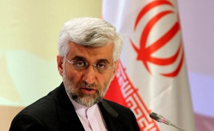 Le principal négociateur iranien, Saeed Jalili, a exigé jeudi à Almaty que les grandes puissances reconnaissent d'emblée le droit à l'Iran d'enrichir de l'uranium.