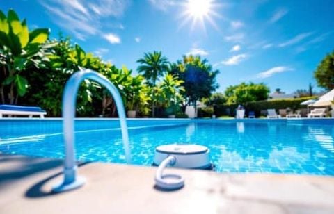 Une piscine impeccable sans effort ? Ce nettoyeur malin est à 39,99 € chez Lidl cette semaine