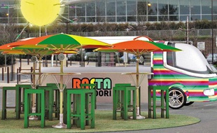Visuel du Rasta Tandoori bus, présenté lors du Sirha à Lyon, en janvier 2011.
