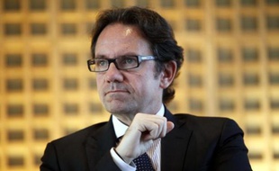 Le secrétaire d'Etat au Commerce et au Tourisme, Frédéric Lefebvre, le 14 janvier 2011.