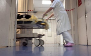 Les fonctionnaires sont de plus en plus attirés par un cumul de leur emploi avec une activité dans le secteur privé, quelque 2.500 agents ayant sollicité cette possibilité en 2010 soit une hausse de près de 60% sur un an, selon un rapport officiel, dont l'AFP a obtenu copie jeudi