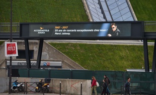 L'Accor Hotels Arena rends hommage a Johnny Hallyday