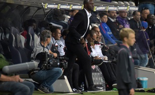 Patrick Vieira, l'entraîneur de l'OGC Nice, lors du match de Ligue 1 à Toulouse le 5 octobre 2018.