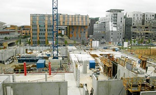 Un groupe scolaire de 270 élèves doit ouvrir à la rentrée 2012 sur le pôle enfance, en construction au Confluent.