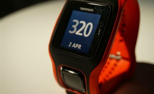La montre TomTom Runner Cardio sera commercialisée début mai.