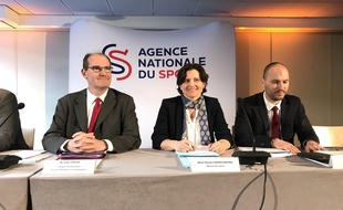 Jean Castex, Roxana Maracineanu et Frédéric Sanaur, lors du lancement de l'Agence nationale du sport le 24 avril 2019 au Stade de France.