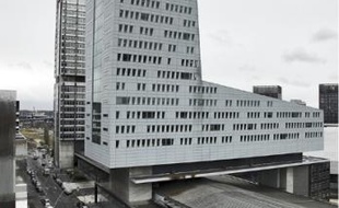 Seulement deux tours de plus de 100 m.