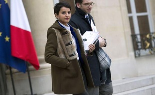 Le gouvernement n'aura "aucune tolérance" à l'égard des violences de l'extrême droite, a prévenu dimanche sa porte-parole, Najat Vallaud-Belkacem, après l'agression de journalistes et de militantes féministes à la manifestation organisée par Civitas contre le mariage d'homosexuels.