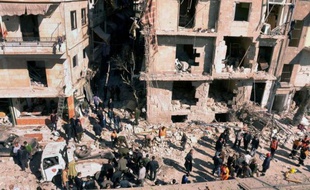 Un attentat, le troisième en deux jours dans le pays, a fait dimanche au moins deux morts à Alep en Syrie, où des experts de l'ONU et de l'Organisation de coopération islamique (OCI) mènent une mission d'évaluation des besoins humanitaires, sous la houlette du gouvernement.