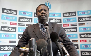 Pape Diouf a été emporté par le coronavirus ce mardi, à l'âge de 68 ans. Il est un des dirigeants les plus populaires de l'OM des années Dreyfus.