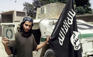 Une photo non datée, prise du magazine en ligne en anglais du groupe EI Dabiq, montrant probablement Abdelhamid Abaaoud