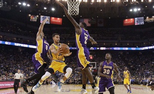 Stephen Curry contre les Lakers, le 24 novembre 2015