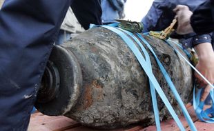 Illustration d'une bombe américaine de la Seconde Guerre Mondiale découverte dans la Seine en 2005.