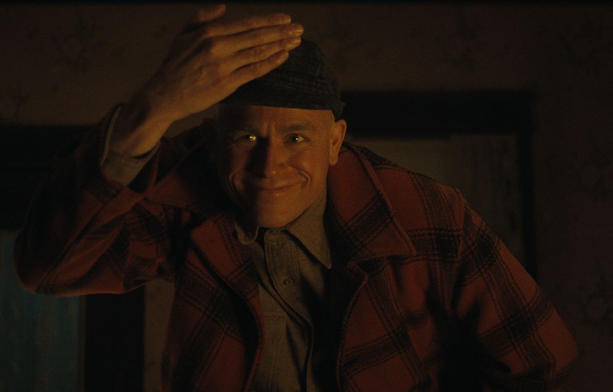 « Monstre » : La nouvelle saison de la série Netflix raconte moins l'histoire d'Ed Gein que son instrumentalisation