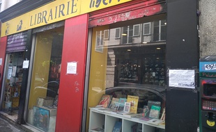 Un militant anarchiste a été victime d'une agression au couteau dans la librairie anarchiste Publico à Paris