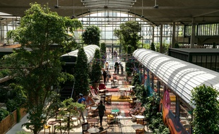 Le food court La Felicita, vu de l'intérieur