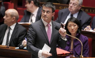 Le Premier ministre Manuel Valls lors d'une séance de questions à l'assemblée le 11 février 2015