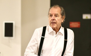 L'ancien animateur télé Christian Morin, en préparation avant le concert de Noël de Radio Classique à Bordeaux.